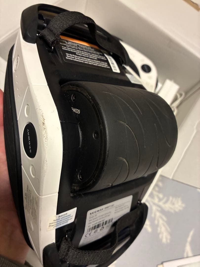 l*g様 Segway Drift W1 電動スケボー