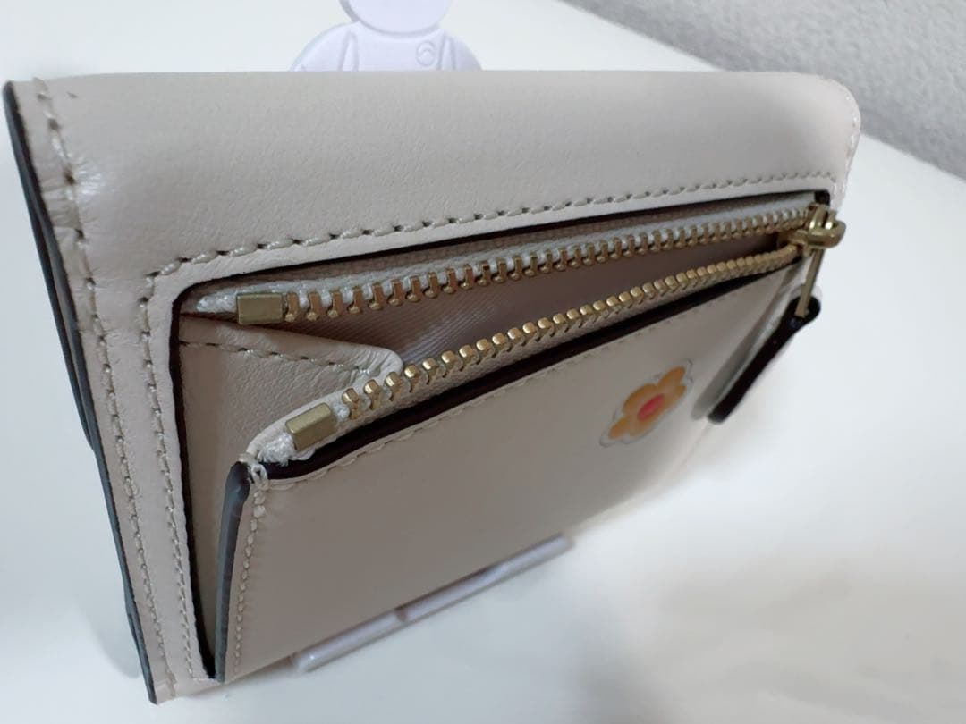 【新品・正規品】コーチ 三つ折財布