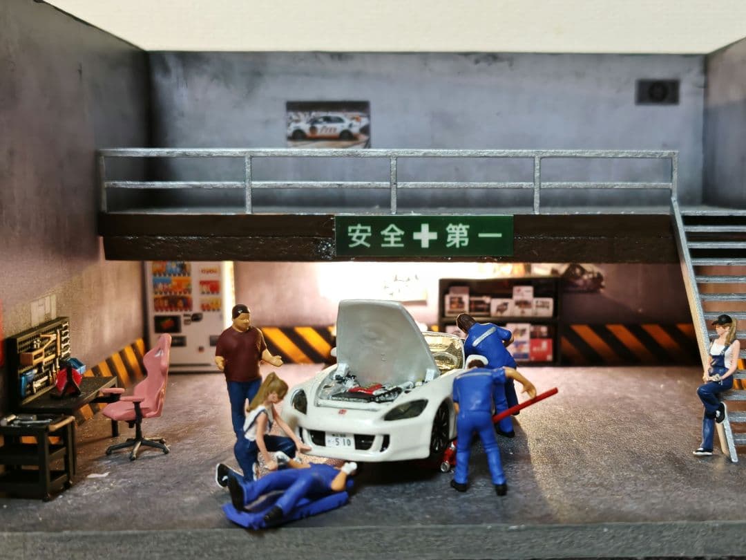 1/64 ジオラマ修理工場、ジオラマ風景、フィギュア付きLED照明