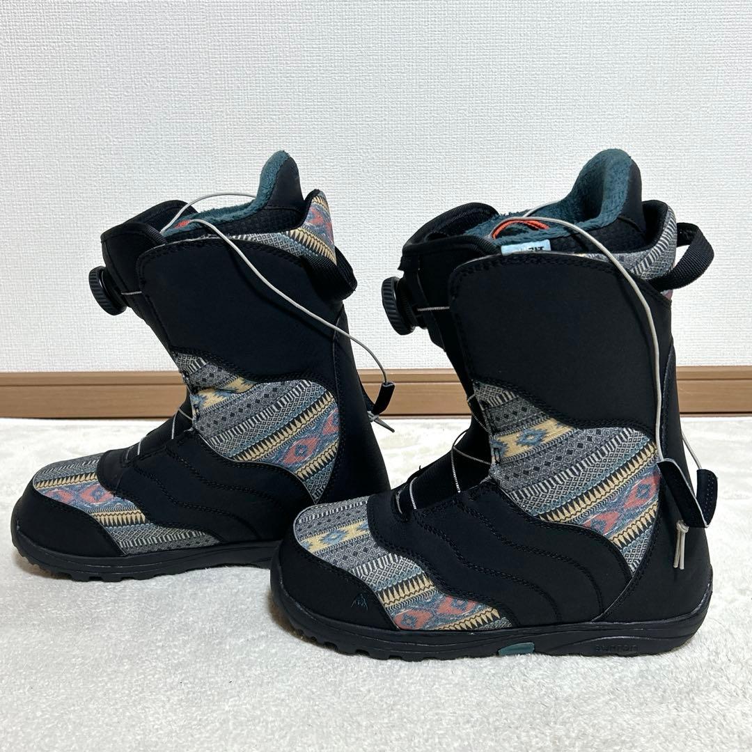 ほぼ未使用 BURTON MINT BOA 24.0レディーススノーボードブーツ