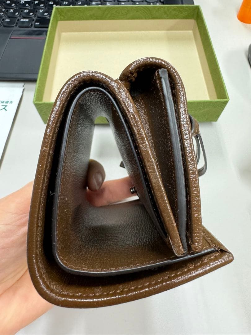 Gucci財布