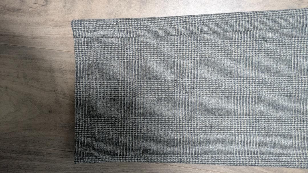 美品　MARGARET HOWELL FOX BROTHERS生地スラックス L