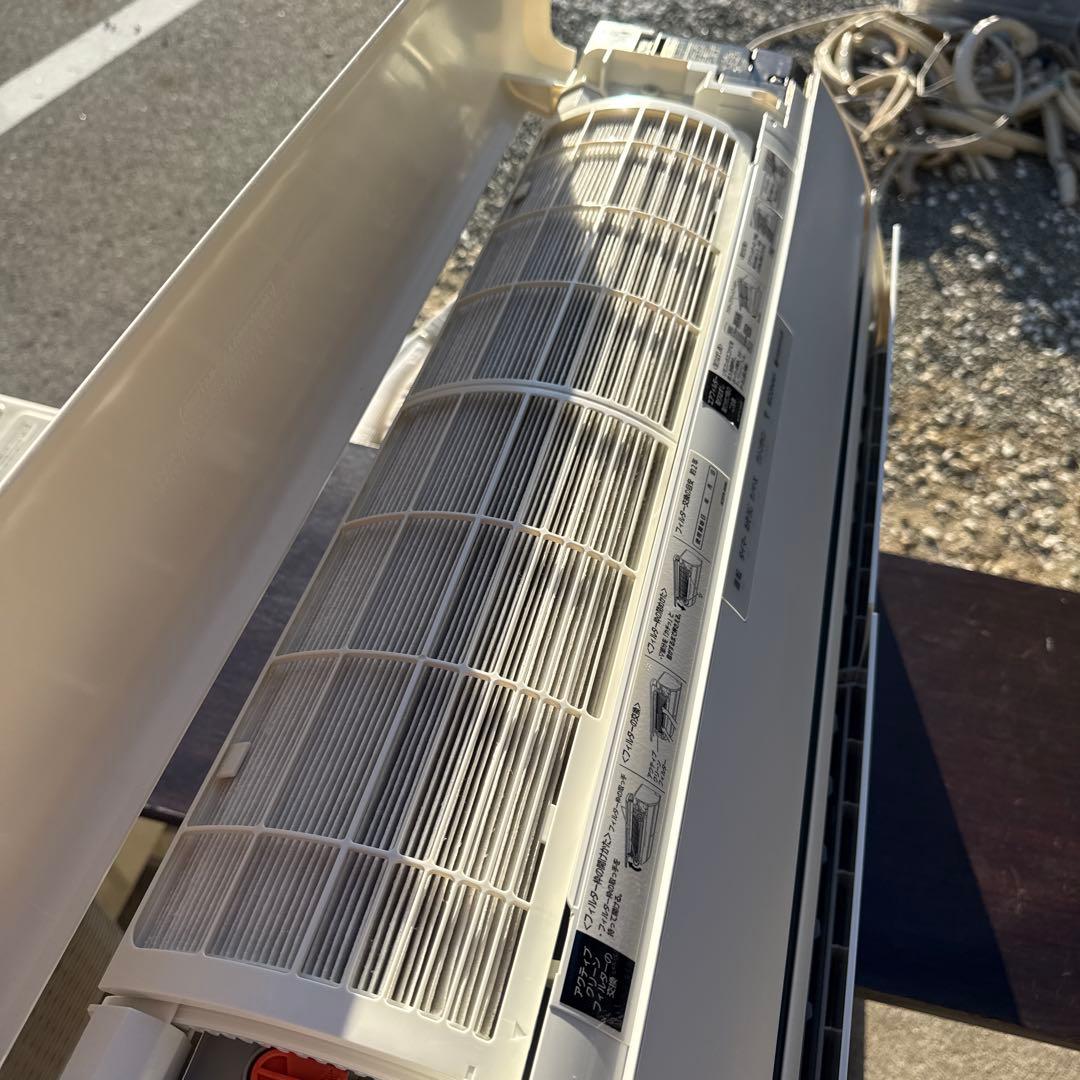 引き取り限定Panasonic CS-X638C2-W 200V 20畳用