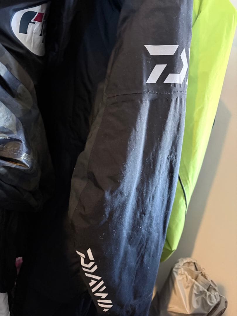 Daiwa 防寒フィッシングスーツ(上下セット) 黒