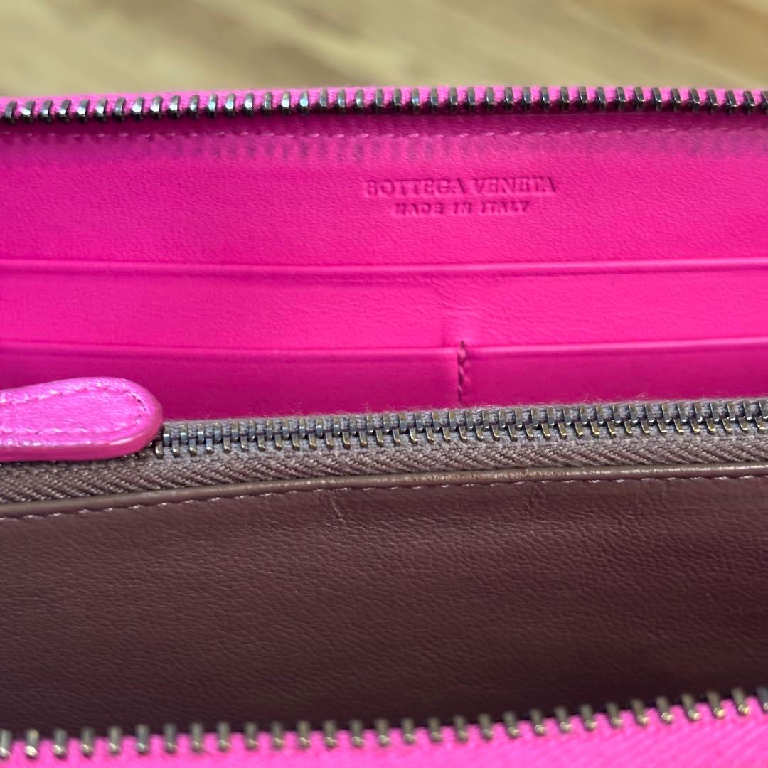 【美品】ボッテガヴェネタ ラウンドジップ アイヤーズ イントレチャート 長財布