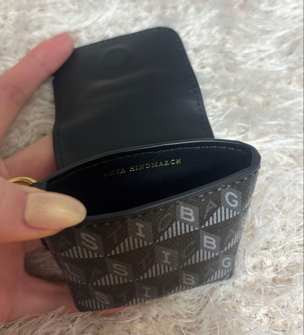 ANYA HINDMARCH AirPodsケース