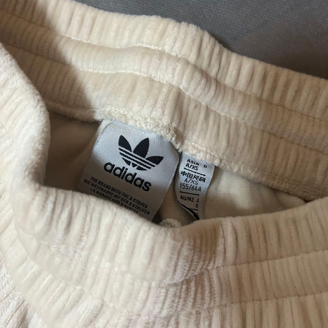 adidas コーデュロイセットアップ トップスMボトムXS