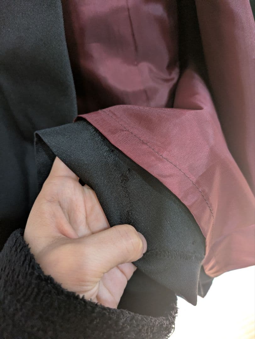 アトリエボズ コウモリ襟ロングマント 内側ボルドー リボン付き