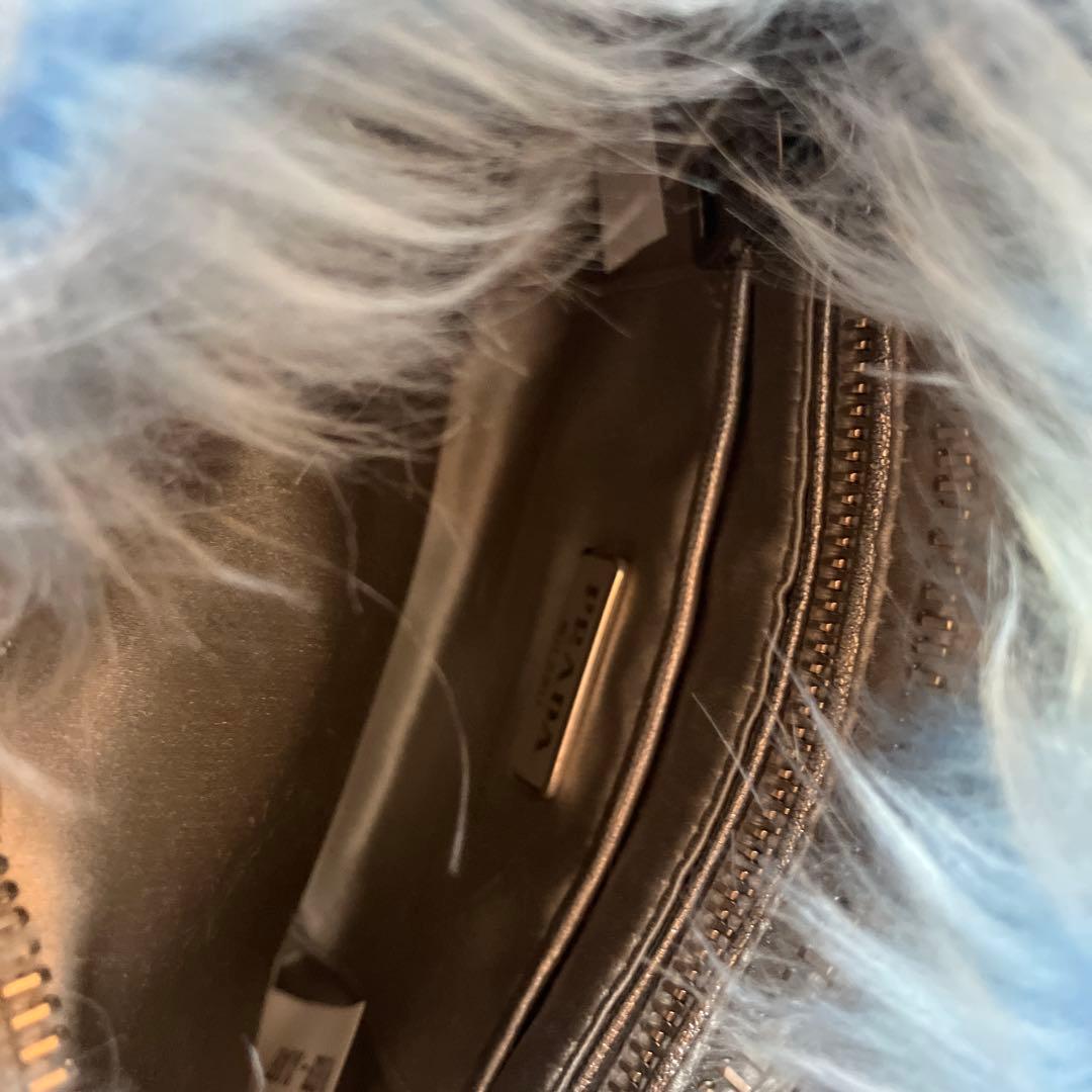 Ｒ*Ｅ様 PRADA 水色 ファー ショルダーバッグ