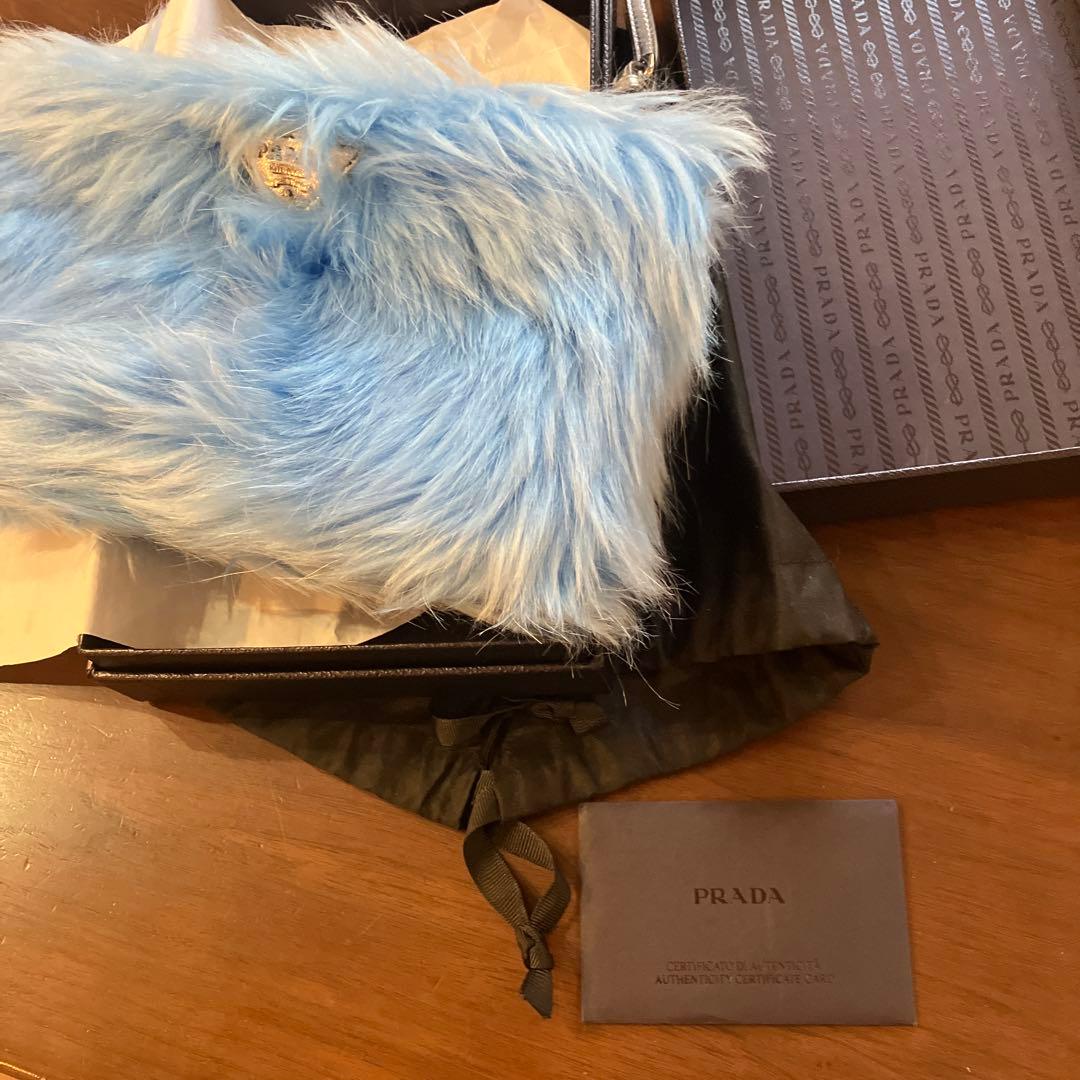 Ｒ*Ｅ様 PRADA 水色 ファー ショルダーバッグ