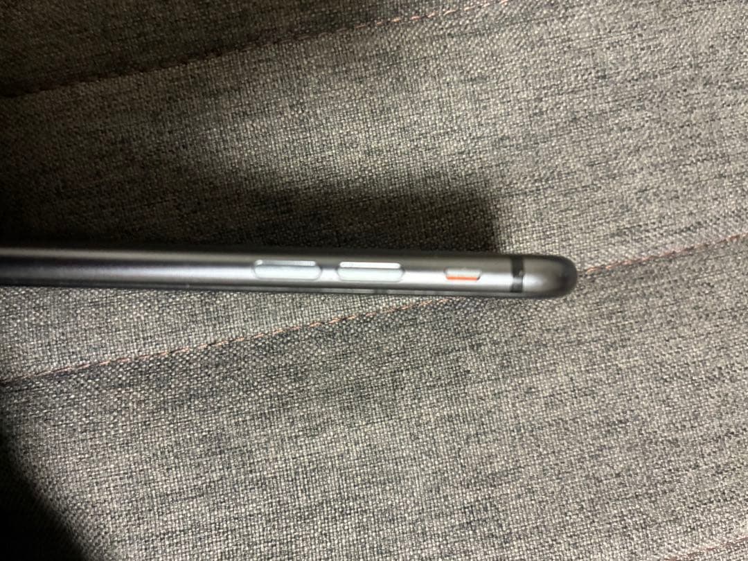 Apple iPhone 8 スペースグレー 本体