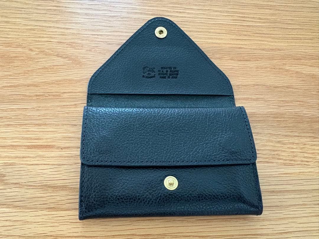 イルビゾンテ カードケース 黒 ブラック レザー シボ革