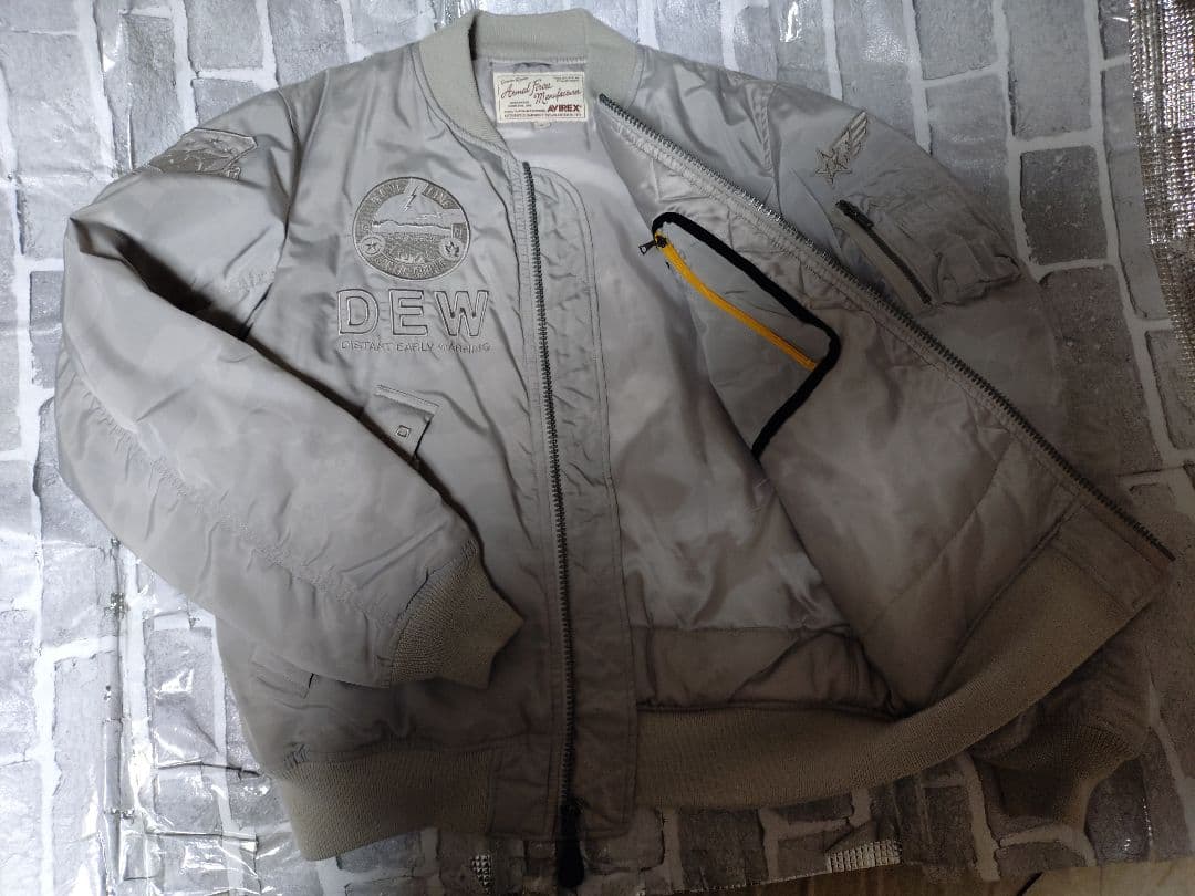 【美品】XLサイズ【カモフラ、ワッペン】【VIREX【MA-1】シルバーグレー