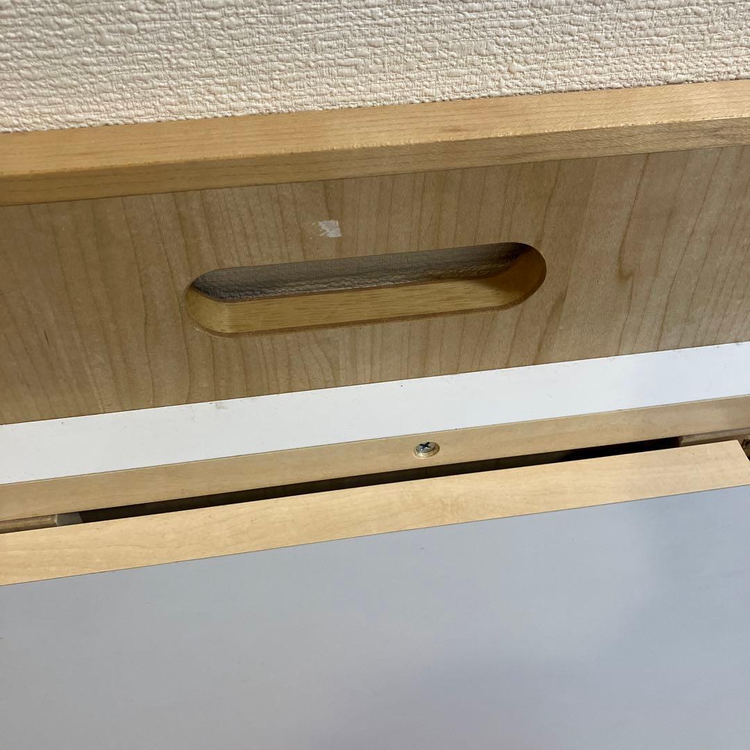 隙間にしまえる折りたたみデスク　収納式　持ち運び可能　学習机