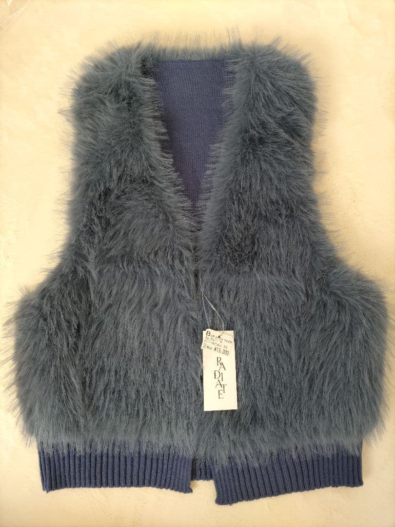 ヤマダヤRADIATEファードッキングニットベスト ブルー