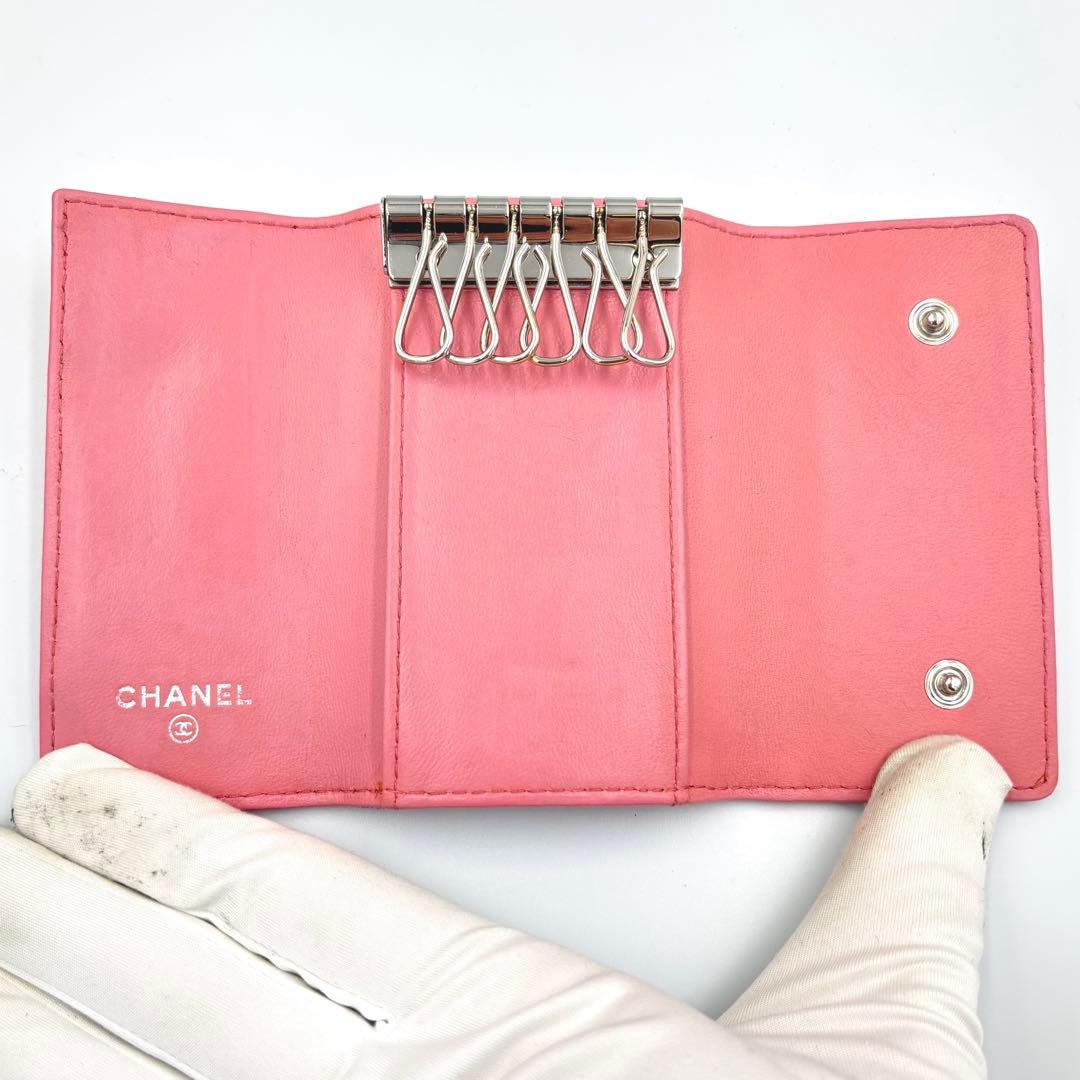 【良品】CHANEL シャネル ピンク キーケース カメリア ラムスキン 6連