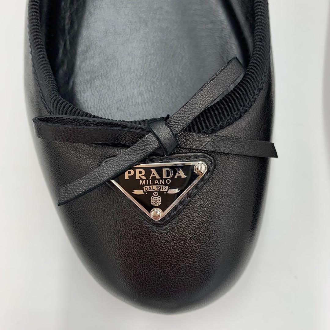 極美品 プラダ 三角ロゴ バレエシューズ パンプス リボン ナッパレザー 箱付き