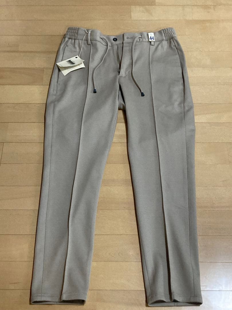 【yagis】新品（試着のみ）ジャブスアルキヴィオ マサッチョ ベージュ