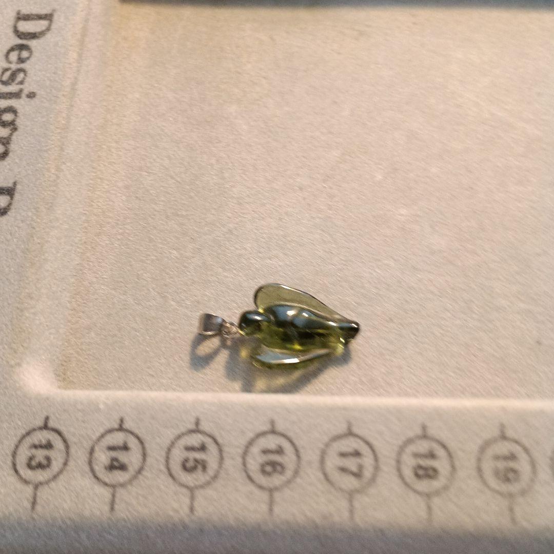 モルダバイトエンジェルペンダント