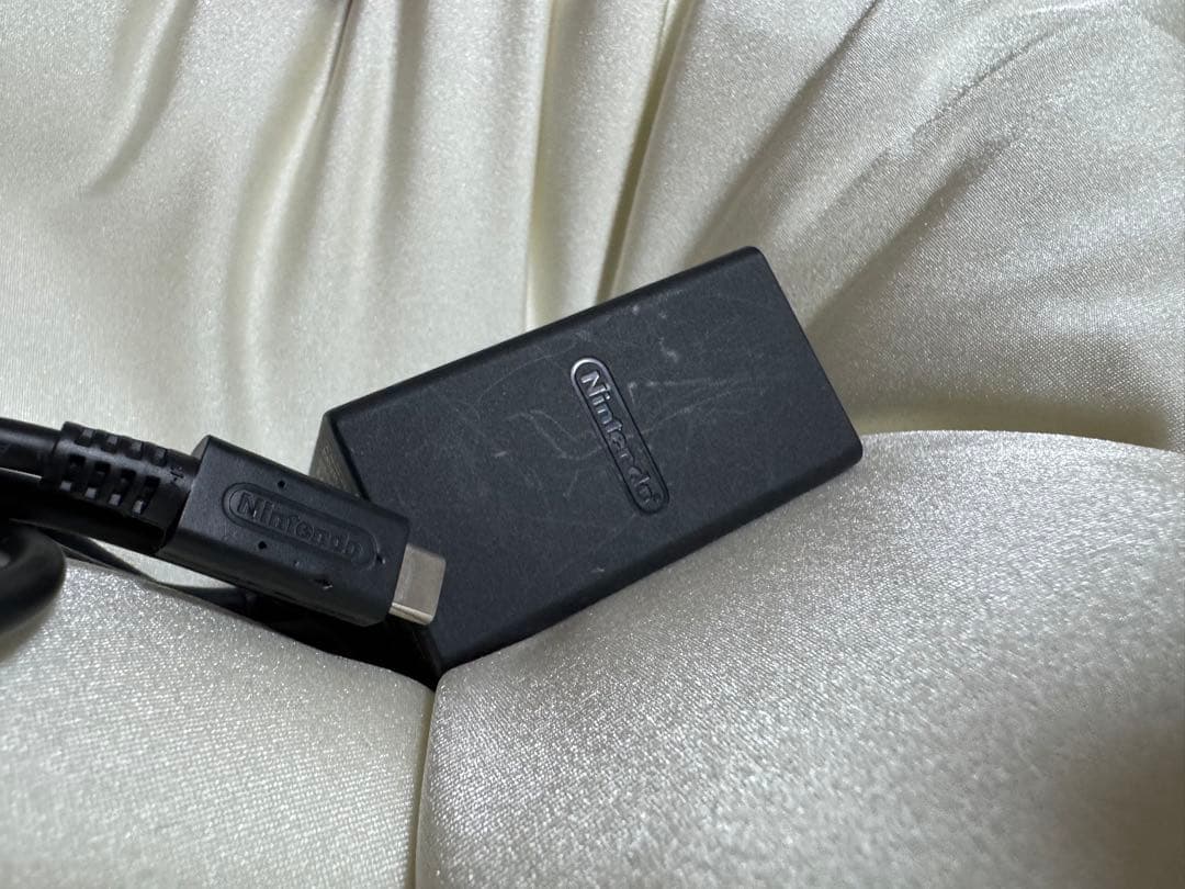 Nintendo Switch Lite ピンク 箱付き　充電器付