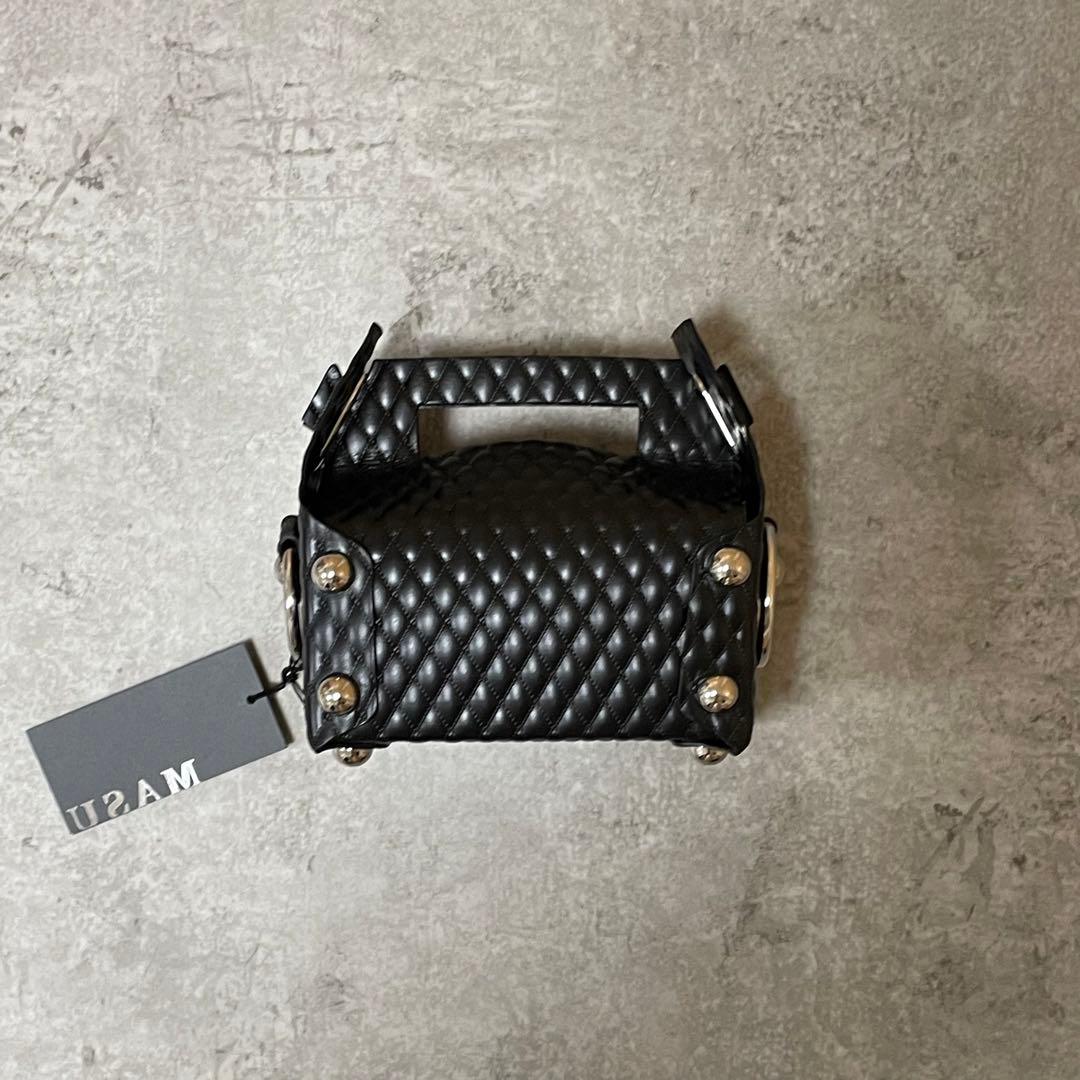 おMASU 25SS LEATHER CAKE MINI BAG