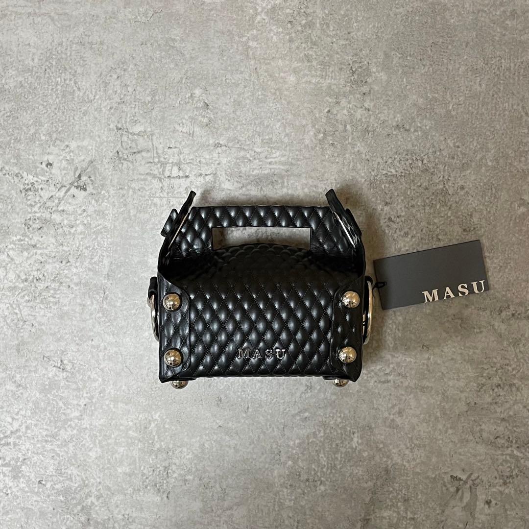 おMASU 25SS LEATHER CAKE MINI BAG