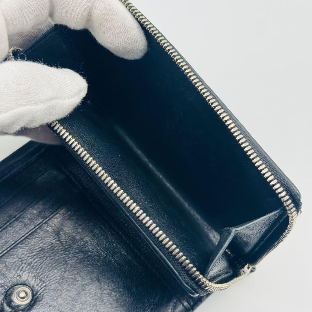 希少✨バレンシアガ 二つ折り財布 ロゴ型押し レザー ブラック ファスナー