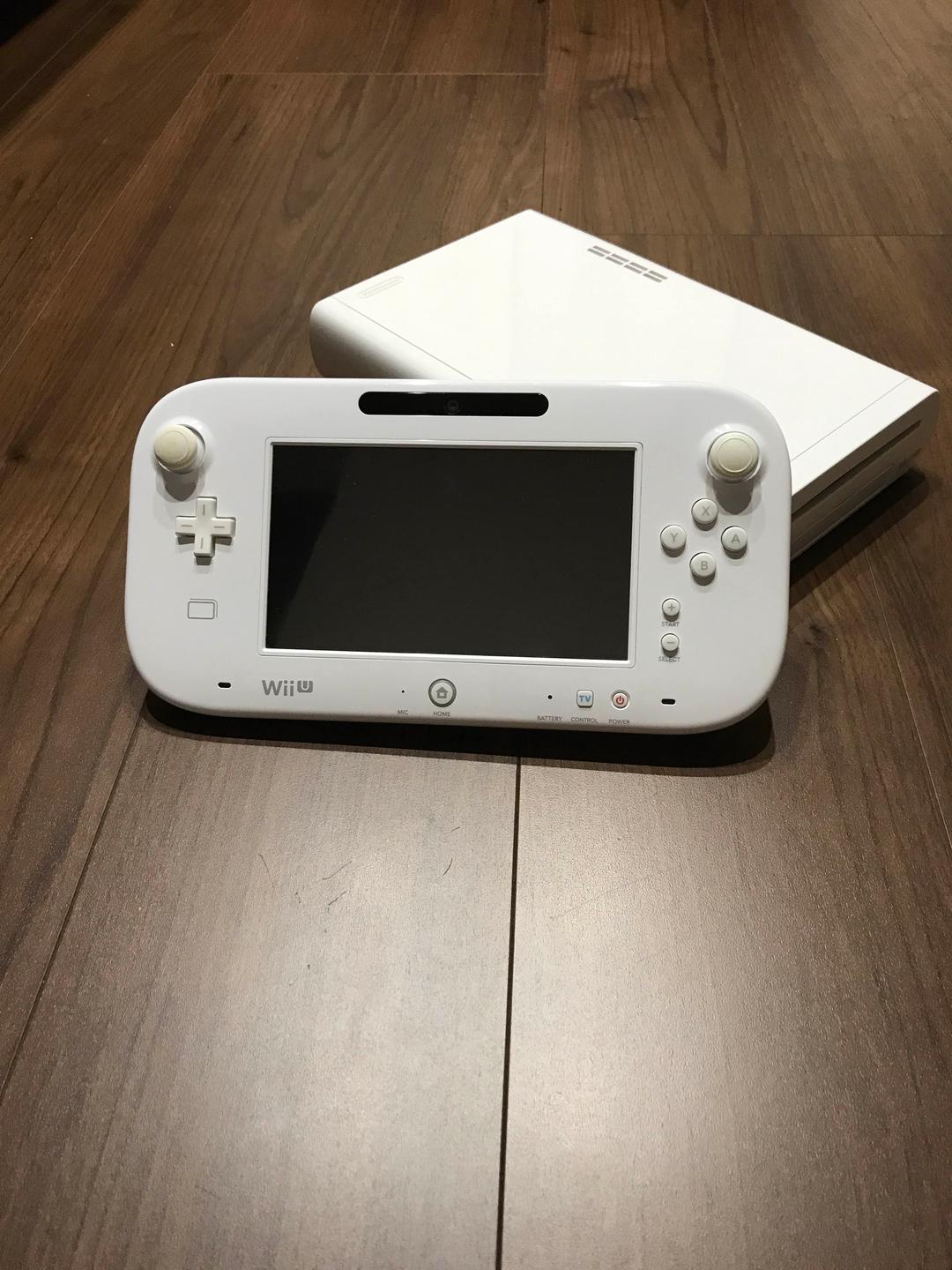 wii U 本体とパッド