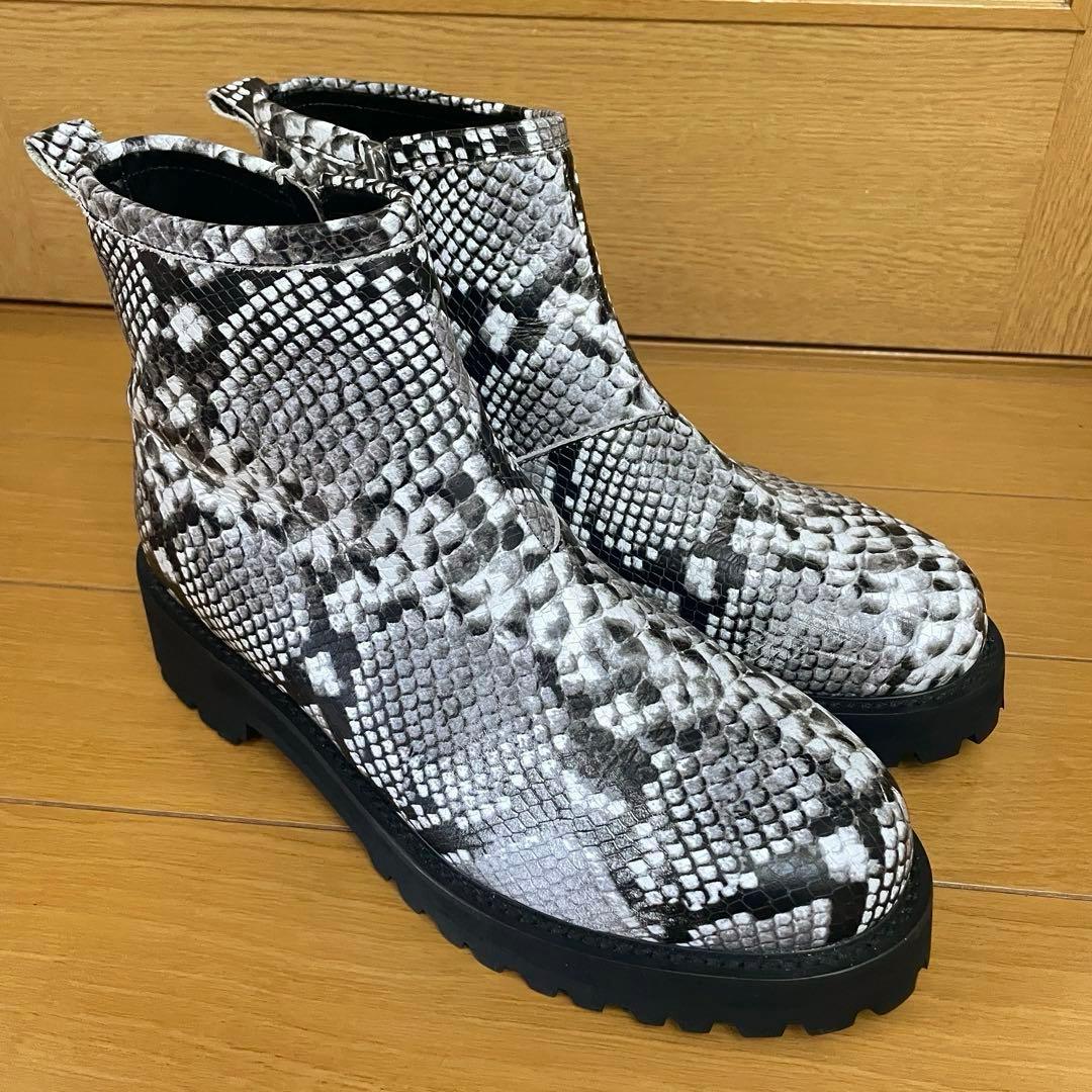 超美品 レア HARE パイソン柄 ショートブーツ レザー サイドジップ 厚底