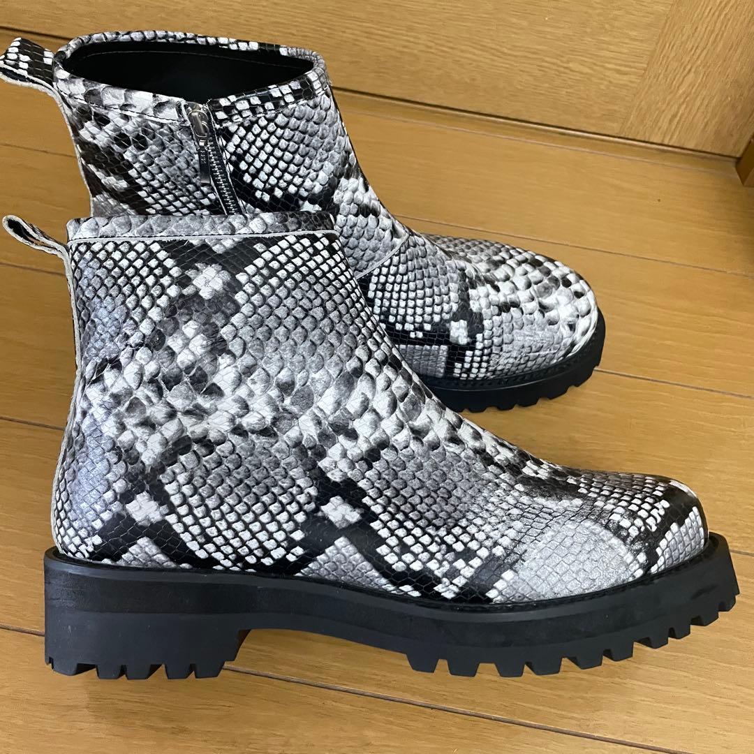 超美品 レア HARE パイソン柄 ショートブーツ レザー サイドジップ 厚底