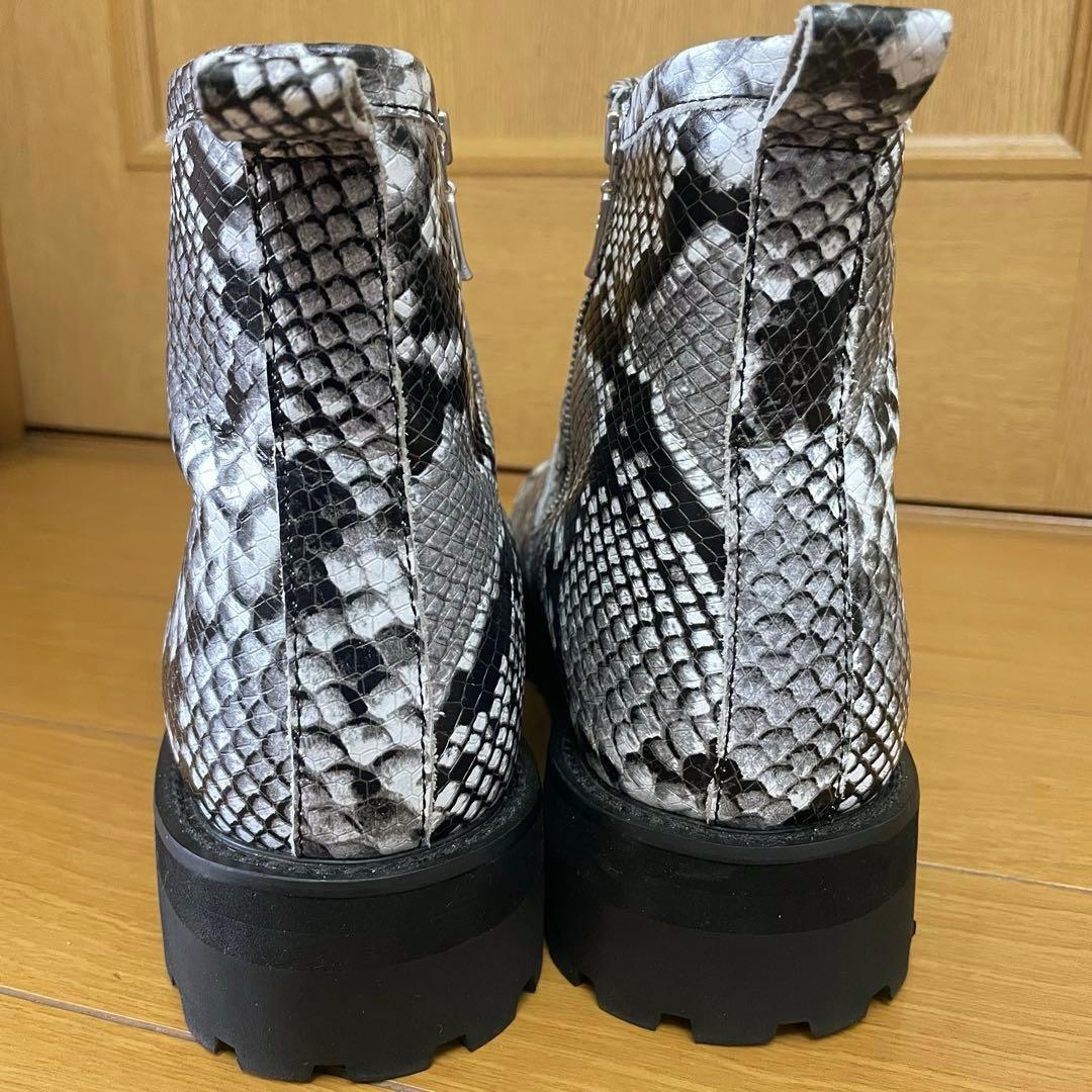 超美品 レア HARE パイソン柄 ショートブーツ レザー サイドジップ 厚底