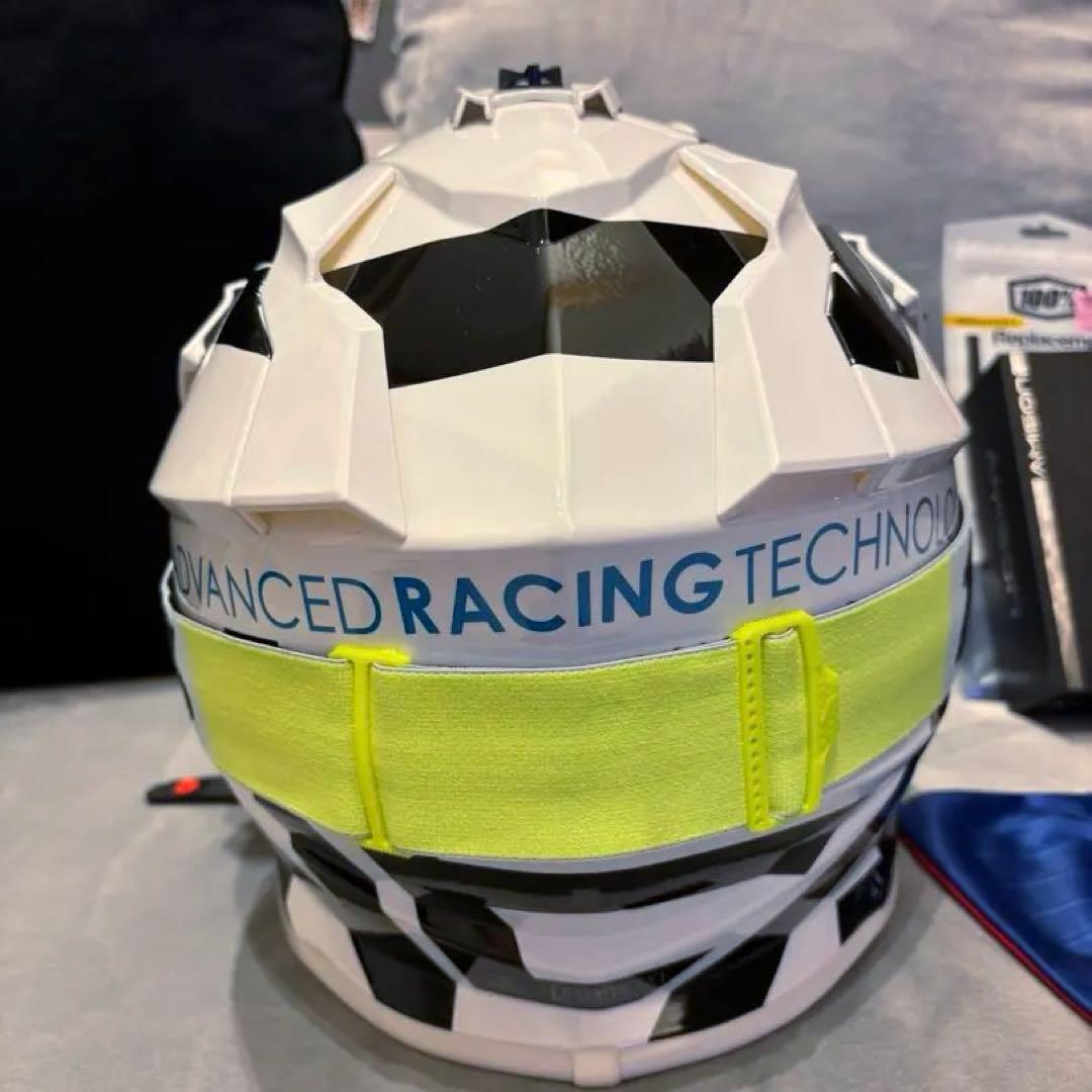 ONEAL オニール　ヘルメット　オフロード