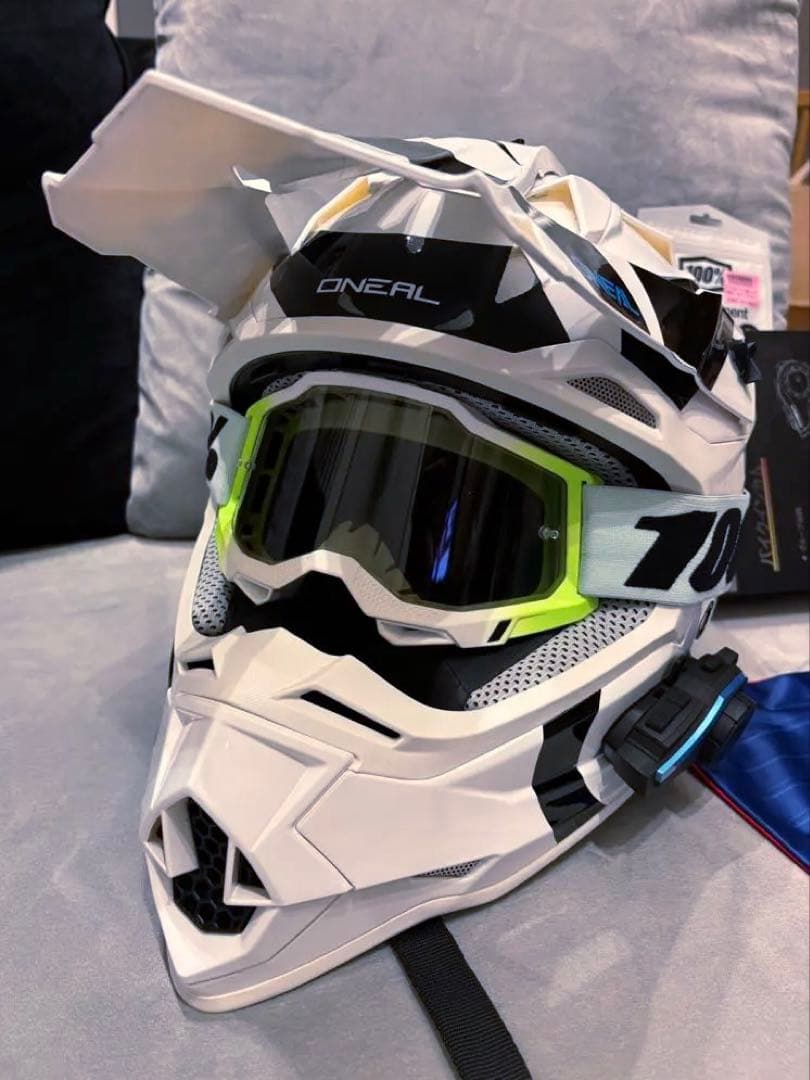 ONEAL オニール　ヘルメット　オフロード
