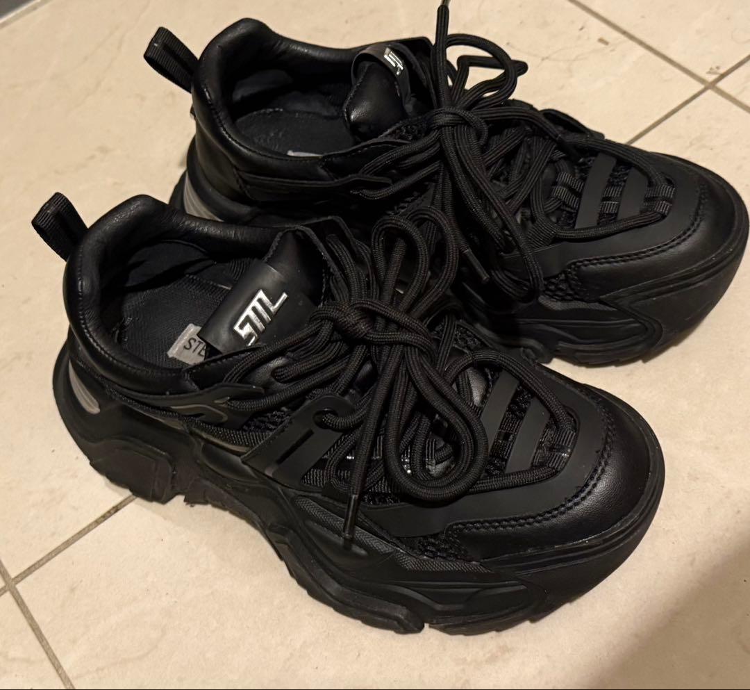 り⭐︎スティーブマデン ボリュームソールダブルレースアップスニーカー