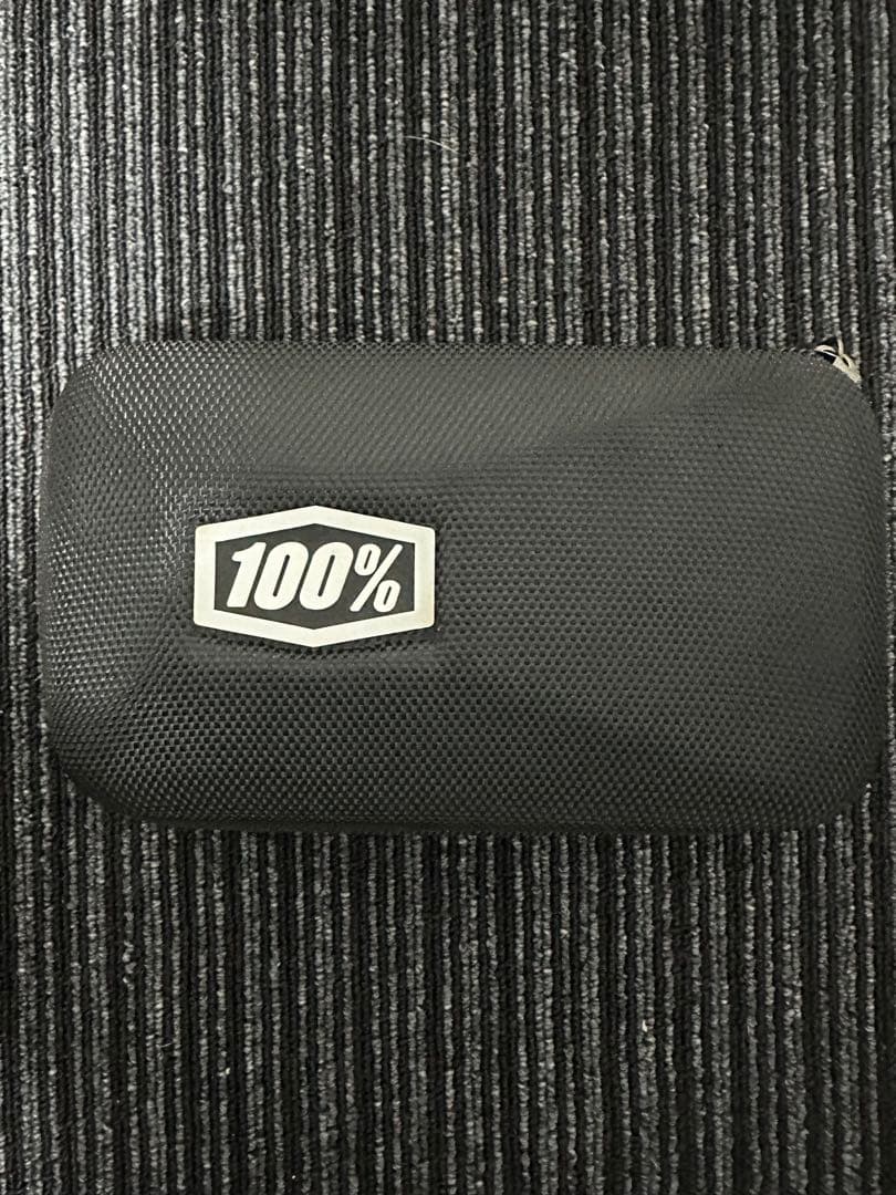 100% スポーツサングラス クリア/ブルー ケース付き