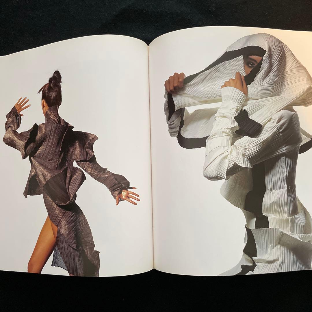 ISSEY MIYAKE BY IRVING PENN 世界で3000冊限定レア