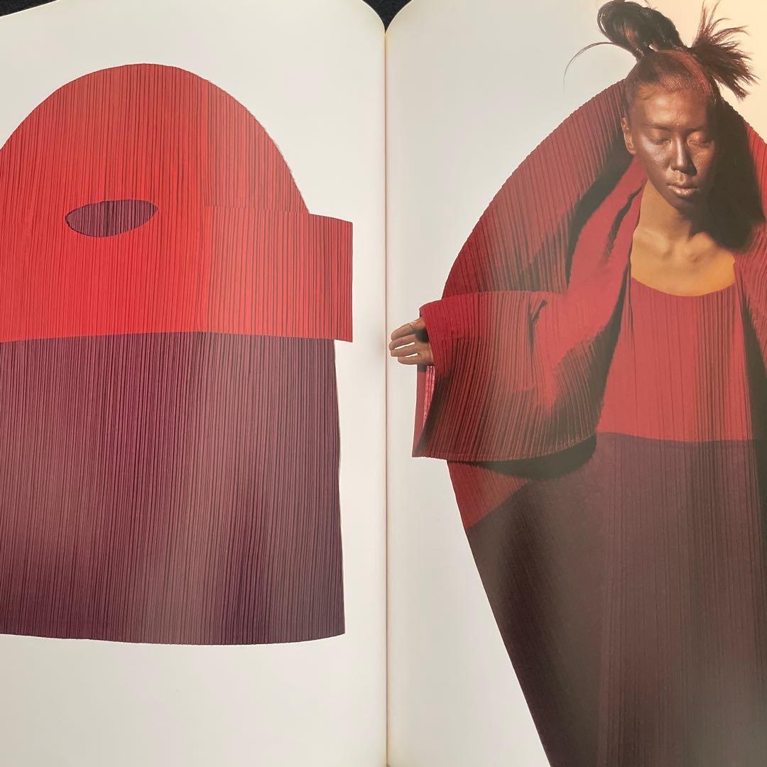 ISSEY MIYAKE BY IRVING PENN 世界で3000冊限定レア