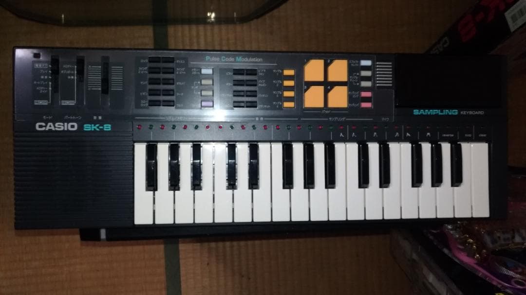 鍵盤楽器 CASIO SK-8