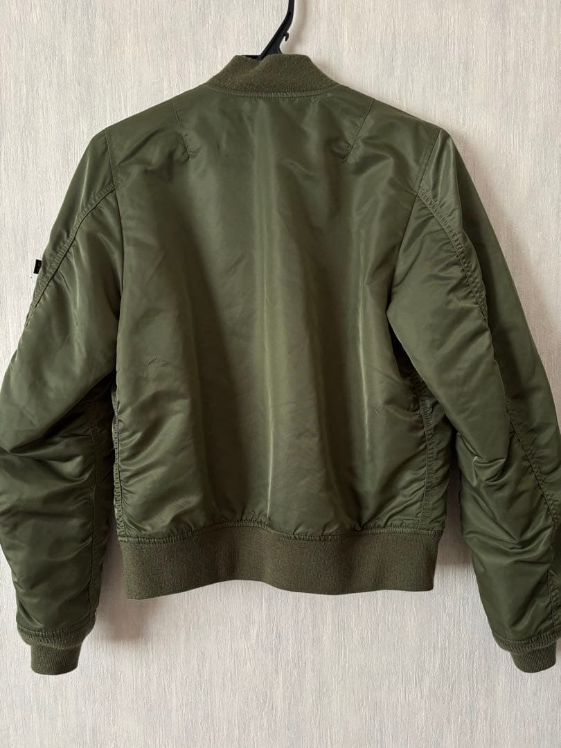 アルファ　オリーブ MA-1 フライトジャケット