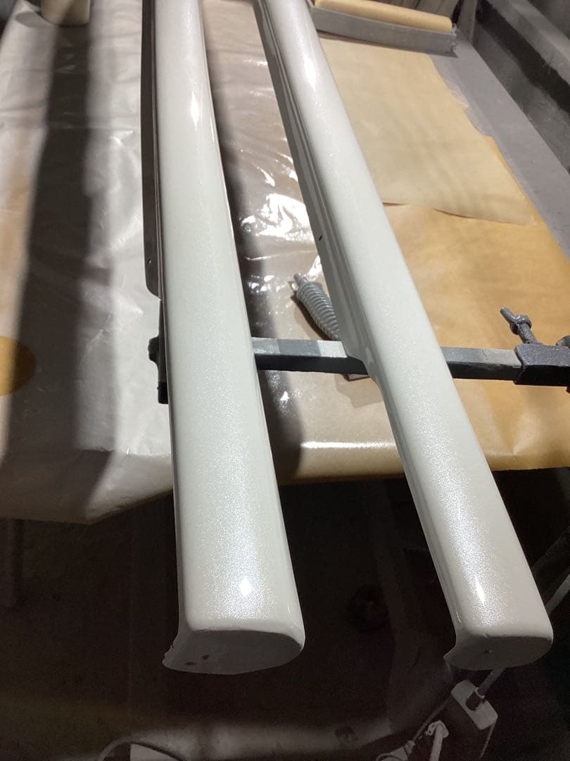 ハイエース200系ギブソンサイドステップ070塗装。