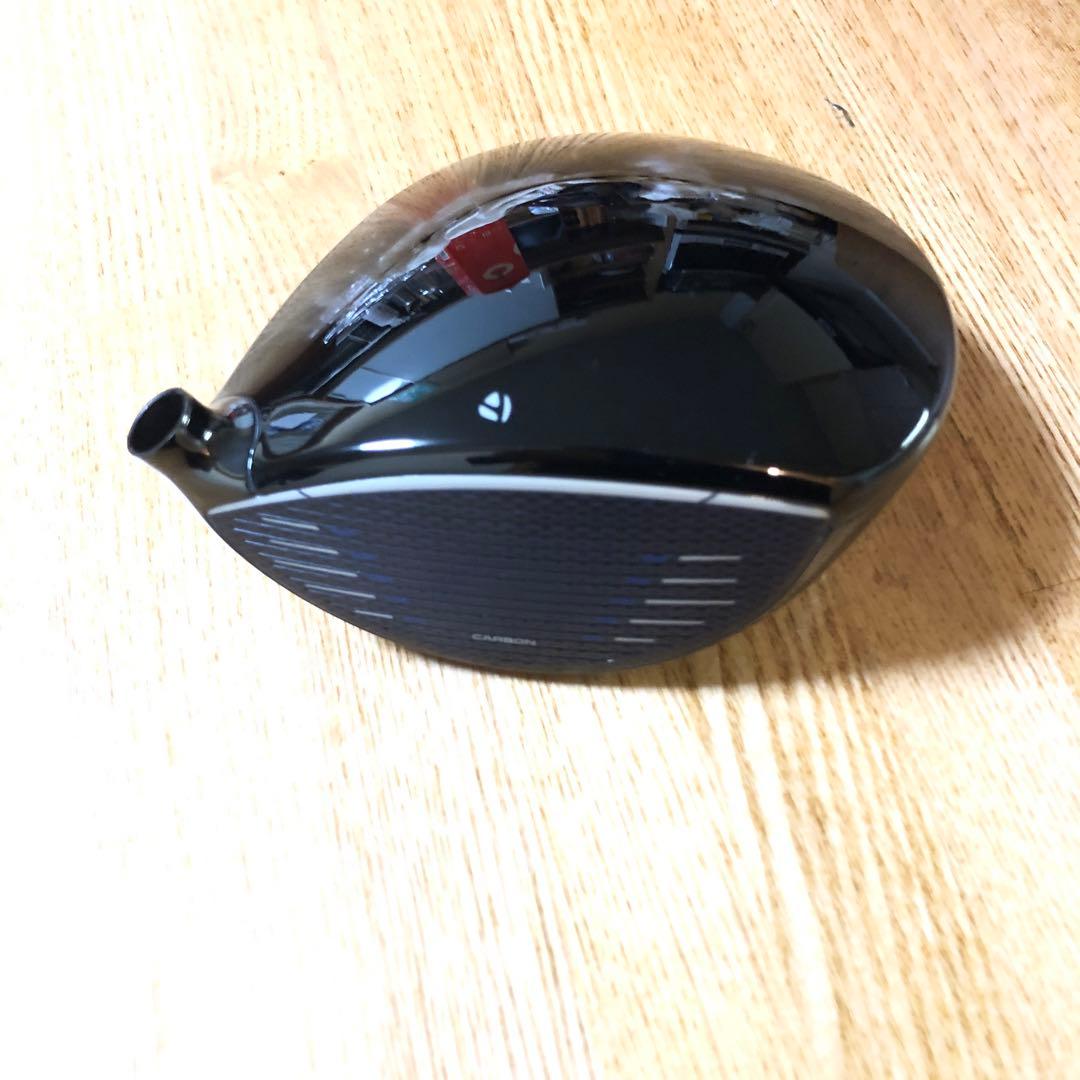 左）Qi10 MAXドライバー10.5ヘッド＋ヘッドカバー