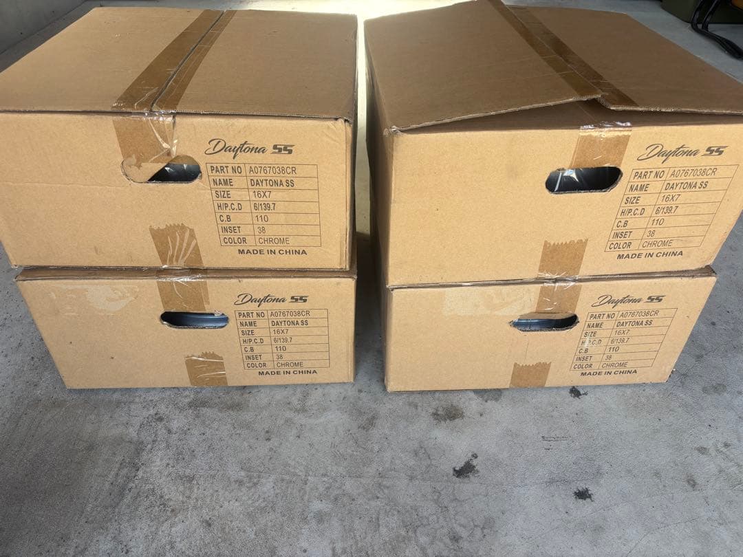 DAYTONA 55 16インチ シルバーホイール 4個セット　ハイエース