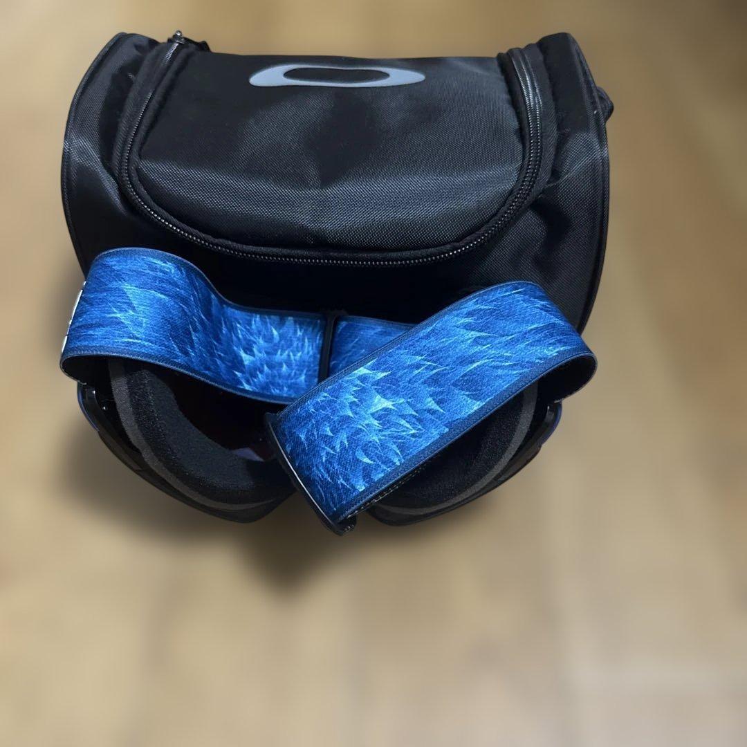 Oakley Flight Deck M 22-23モデル