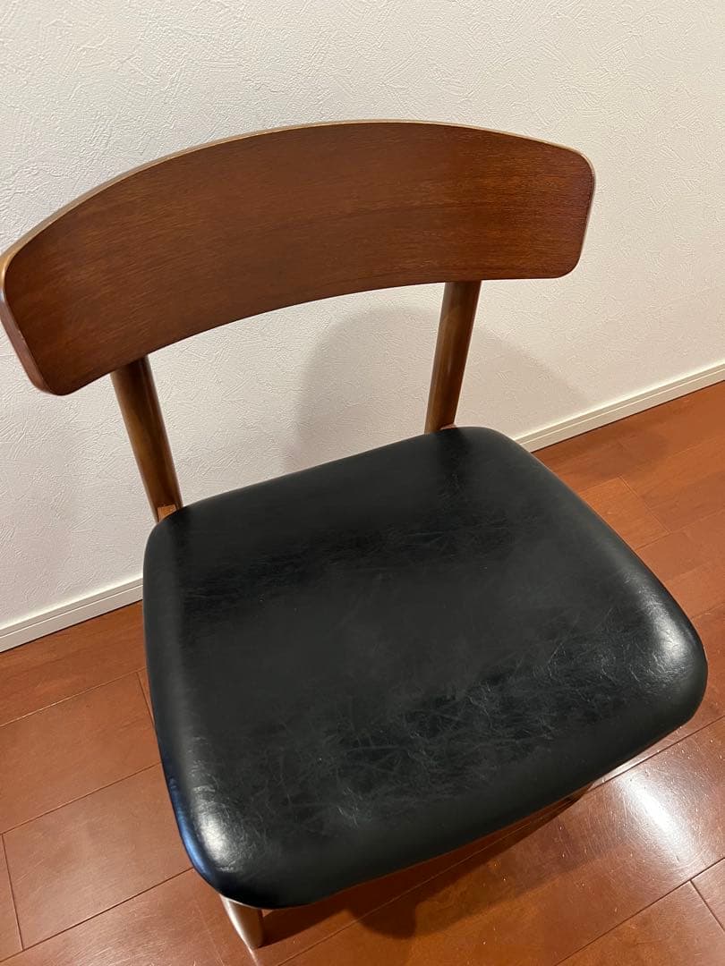 カリモク60 ダイニングチェア Tチェア スタンダードブラック