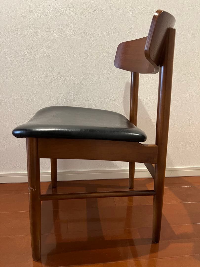 カリモク60 ダイニングチェア Tチェア スタンダードブラック