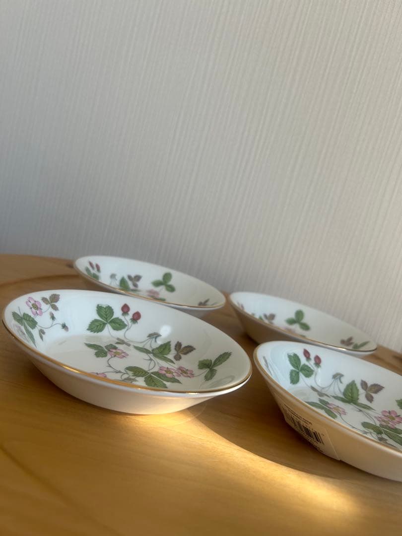 【ウェッジウッド】ワイルド ストロベリー フルーツソーサー4枚セット