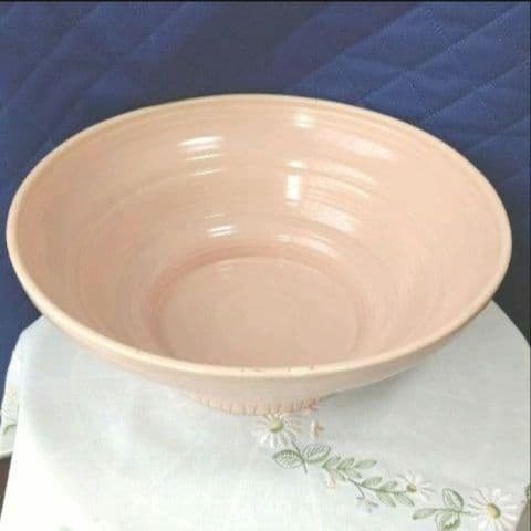 スージークーパー「ピンク・ロータス」大きなボウル(口径31cm)1930年代作品