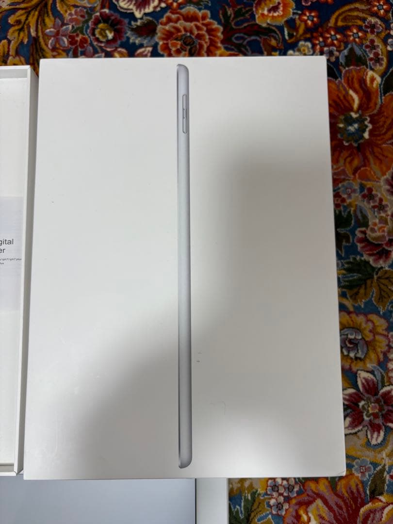 美品❗️iPad 第6世代 32GB Wi-Fi＋Cellularモデル