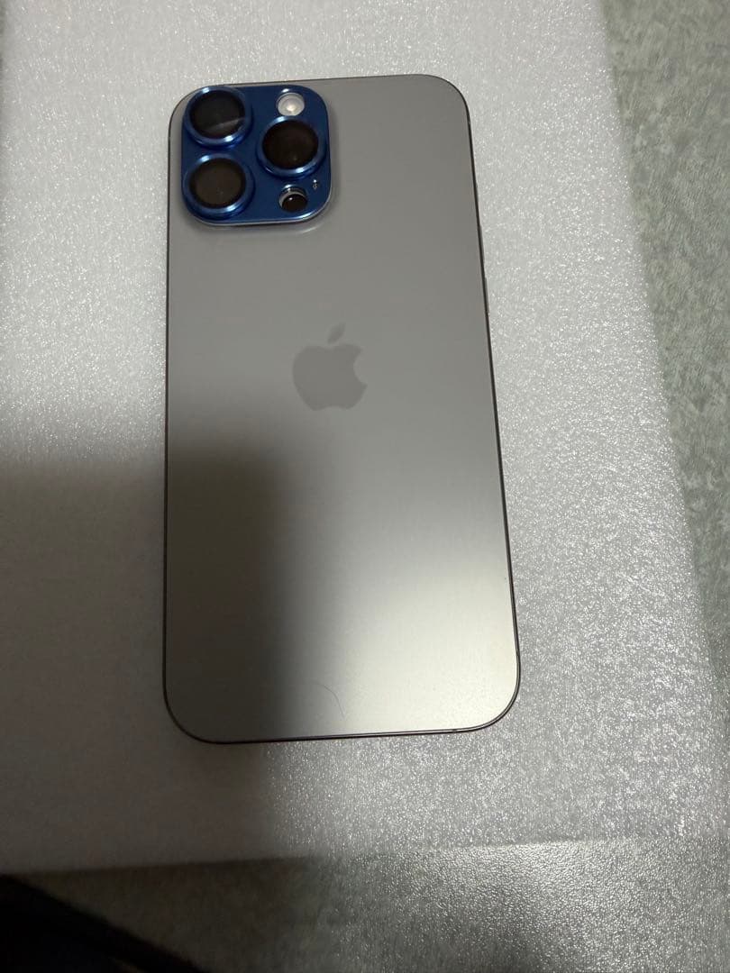 Apple iPhone 16Pro maxシルバー 本体docomo