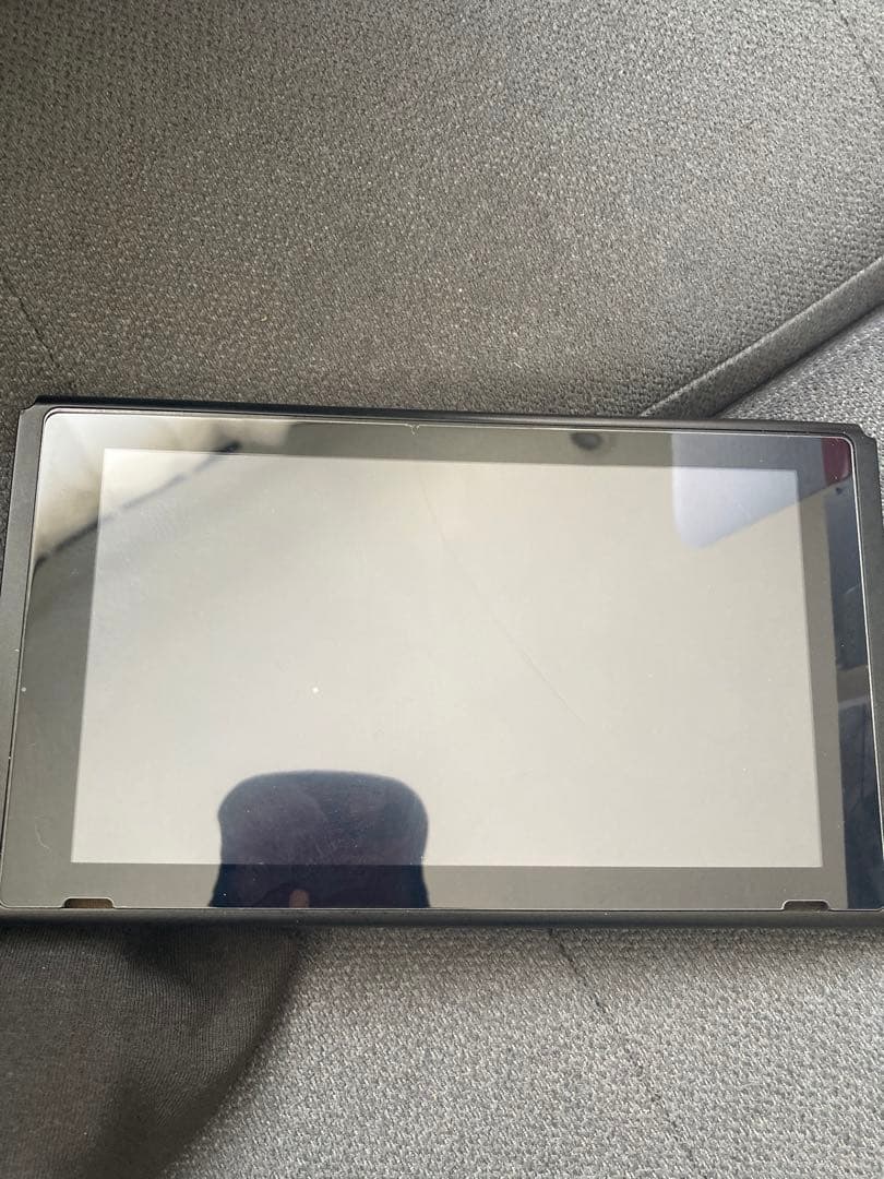 Nintendo Switch 本体 グレー ジョイコン赤